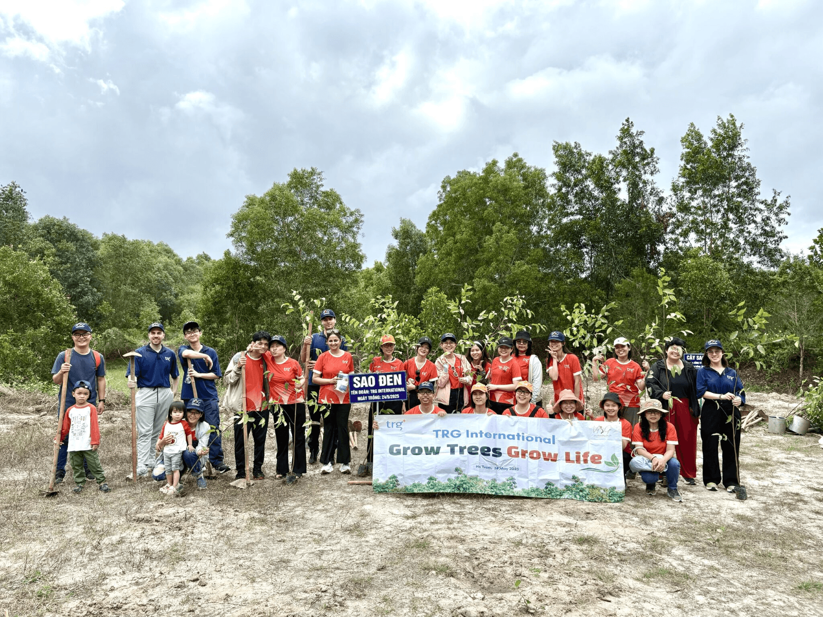 Grow Trees, Grow Life, Grow A Forest Of Hope